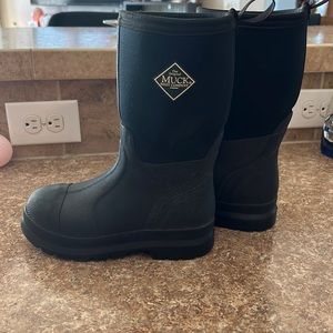 Youth Muck boots